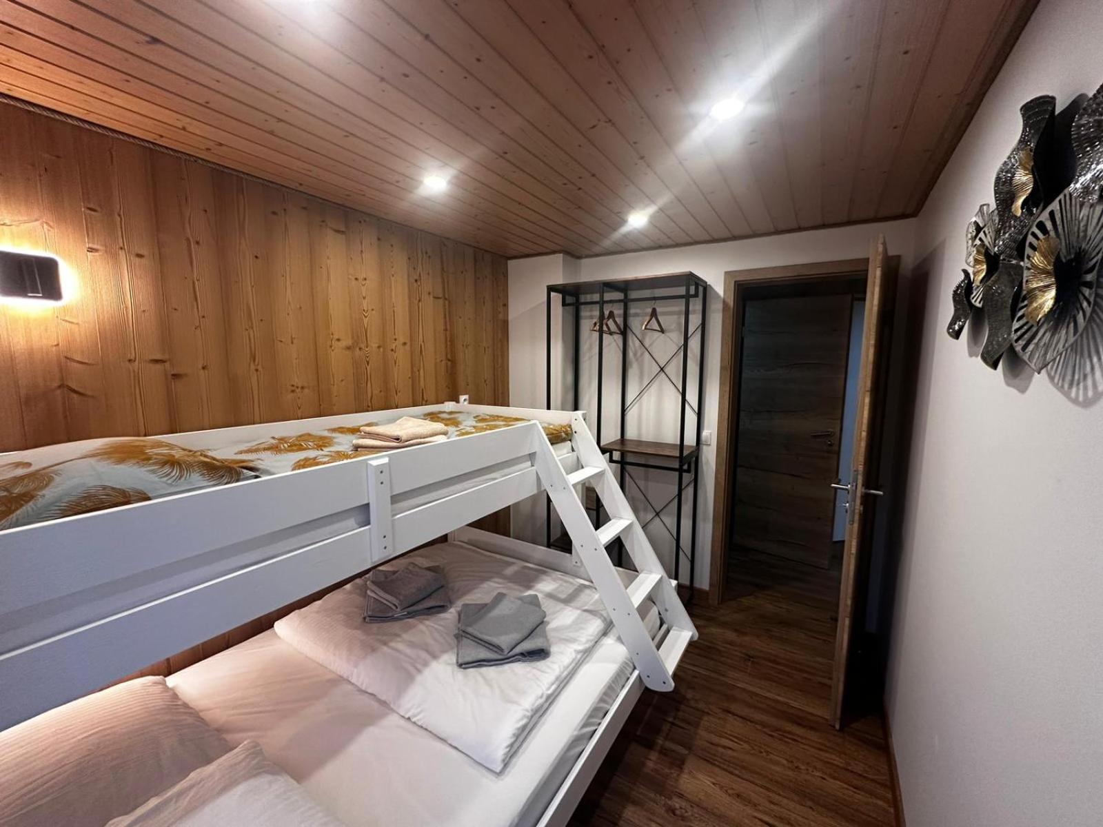 Les Chalets Bambi & Jacuzzi Privatif La Bresse Zimmer foto