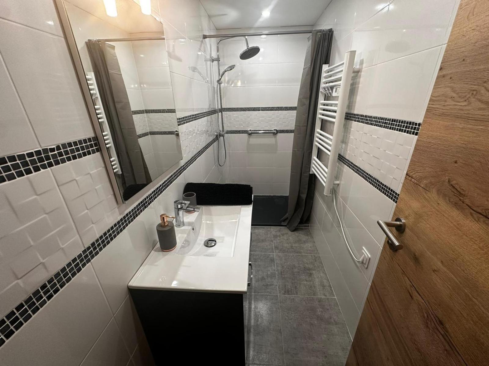 Les Chalets Bambi & Jacuzzi Privatif La Bresse Zimmer foto